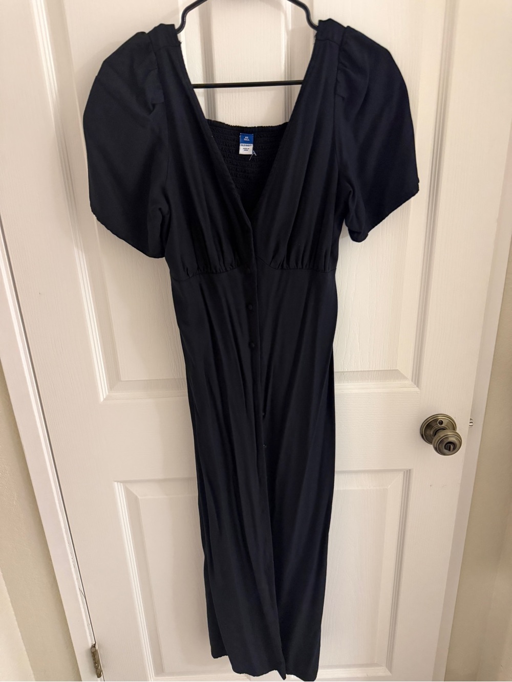 Old Navy Black Maxi Dress with V-Neck and Puff Sleeves